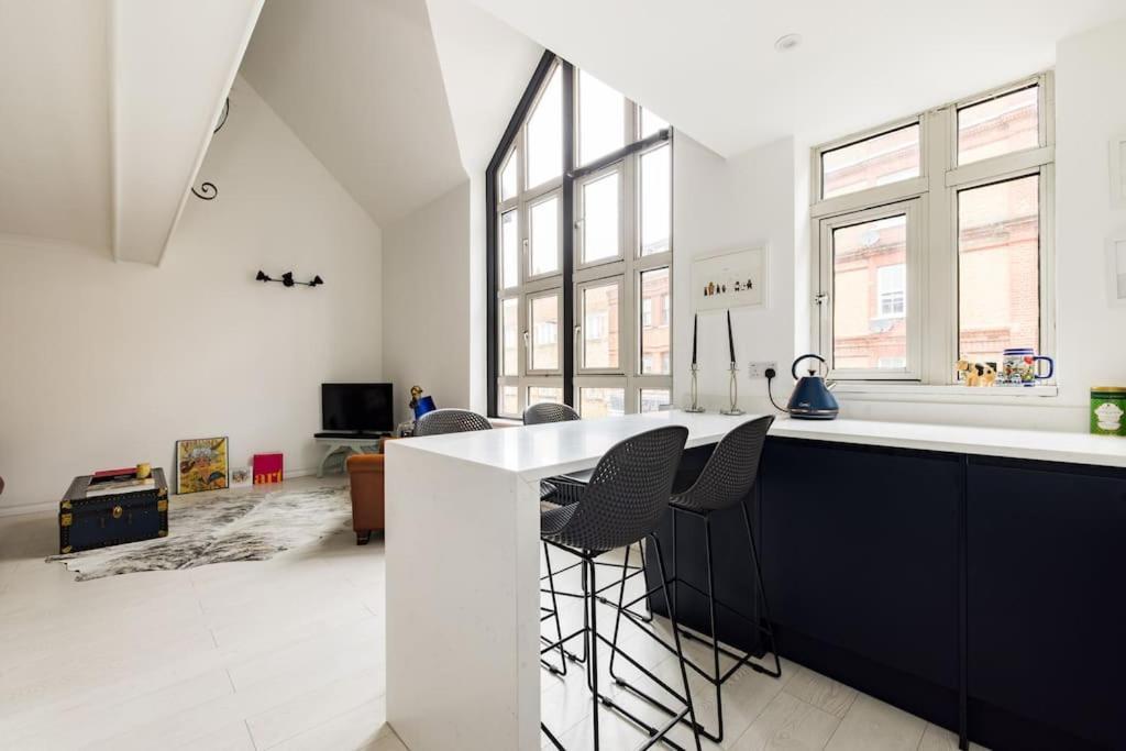 Appartamento Stylish 2 Bed Loft With Terrace 2 Min From Tube *